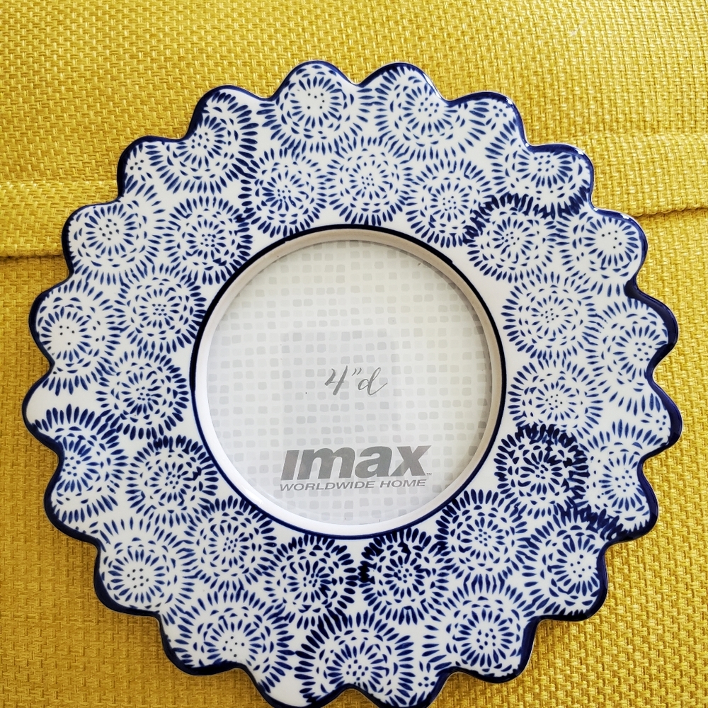 Picture frame 4"